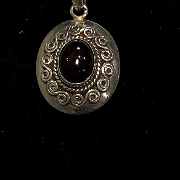 90’s Real Silver + Semi Precious Amethyst Pendant - Picture 12 of 12